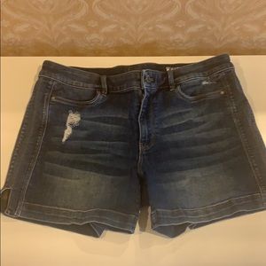 WHBM Jean shorts size 12- stretch